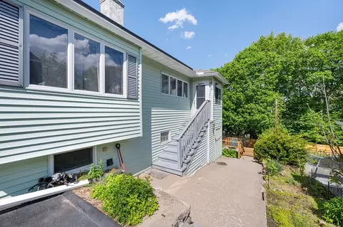 18 Gordon St, Worcester, MA 01604 photo 12