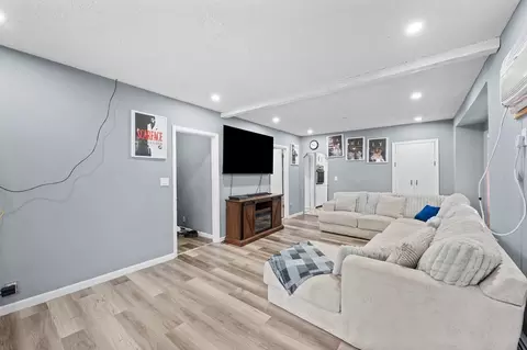 18 Gordon St, Worcester, MA 01604 photo 3