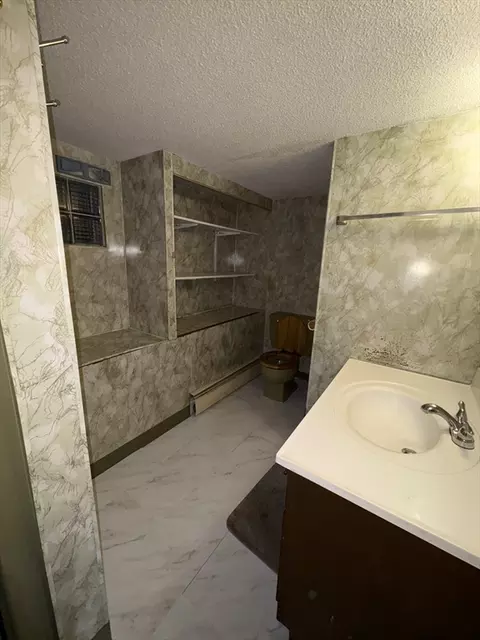 18 Gordon St, Worcester, MA 01604 photo 11