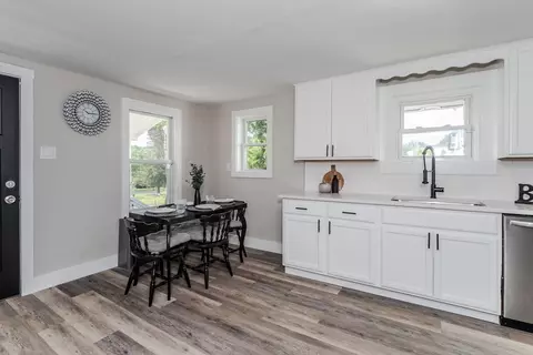7 2nd Ave, Ware, MA 01082 photo 2