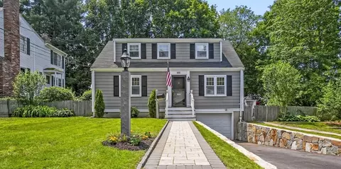 101 Eastern Ave, Woburn, MA 01801