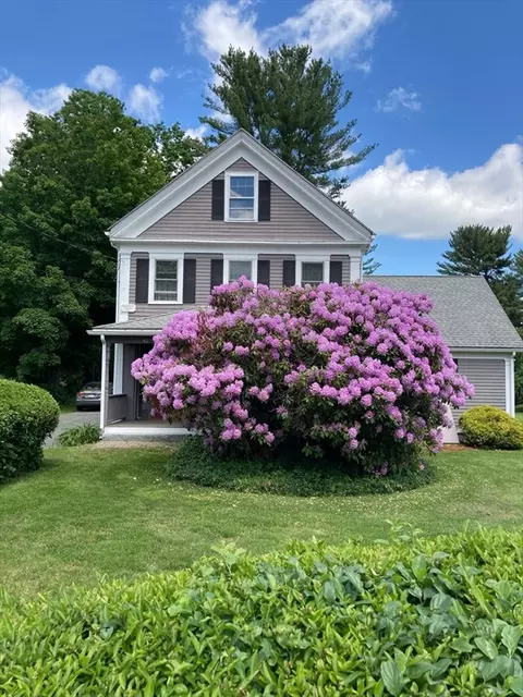 42 High St, Wilmington, MA 01887