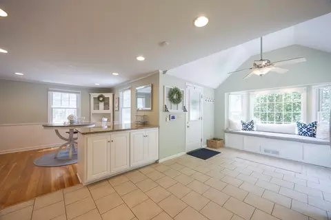 68 Smith Ave, Walpole, MA 02081 photo 11