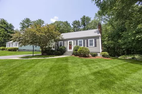 68 Smith Ave, Walpole, MA 02081 photo 3