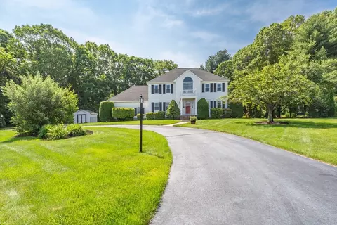 113 Sparrow Rd, Stoughton, MA 02072