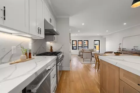 832 E 3rd #A, Boston, MA 02127 photo 41