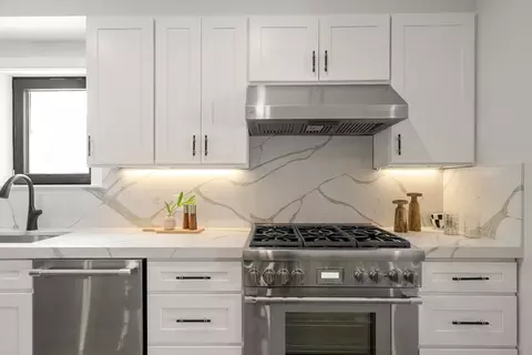 832 E 3rd #A, Boston, MA 02127 photo 6