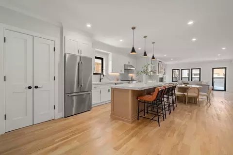 832 E 3rd #A, Boston, MA 02127 photo 3