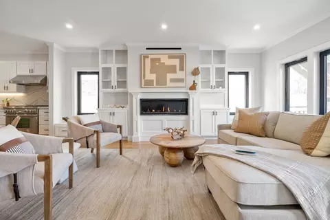 832 E 3rd #A, Boston, MA 02127