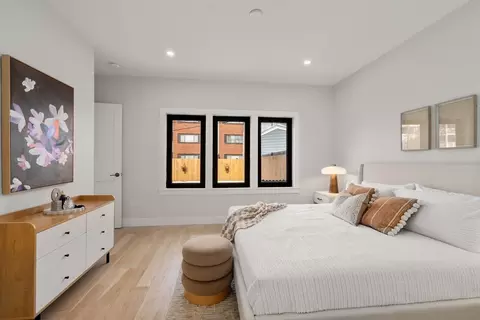 832 E 3rd #A, Boston, MA 02127 photo 12