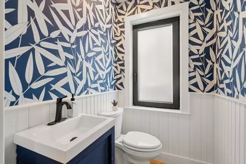 832 E 3rd #A, Boston, MA 02127 photo 27