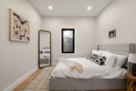 832 E 3rd #A, Boston, MA 02127 photo 17