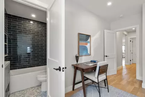 832 E 3rd #A, Boston, MA 02127 photo 21