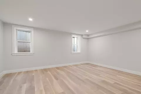 832 E 3rd #A, Boston, MA 02127 photo 32