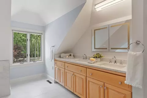 Bath - 151 Pope Rd, Acton, MA 01720 photo 3 of 6