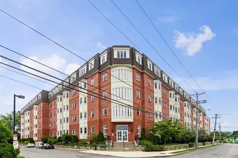 120 Wyllis Avene #420, Everett, MA 02149