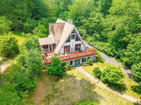 76 Beaver Rd, Ware, MA 01082