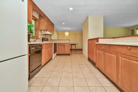 2 Catherine Rd, Framingham, MA 01701 photo 23