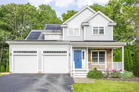 13 Green Meadow Ln, Andover, MA 01810