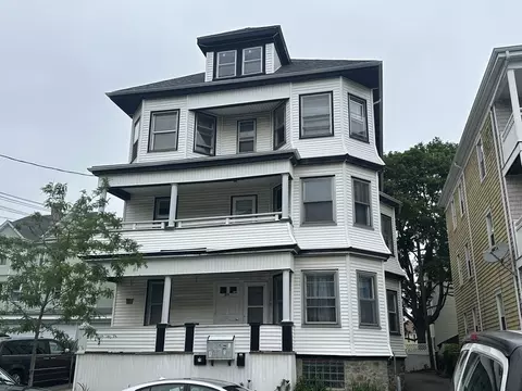 209-211 Eugenia St, New Bedford, MA 02740