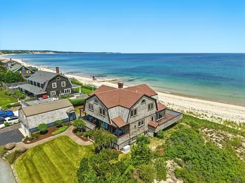 45 Phillips Rd, Buzzards Bay, MA 02532 photo 2