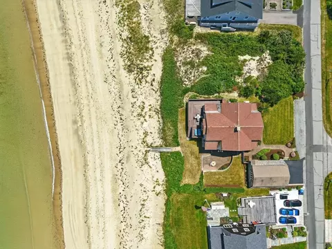 45 Phillips Rd, Buzzards Bay, MA 02532 photo 8