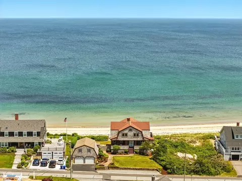 45 Phillips Rd, Buzzards Bay, MA 02532 photo 5