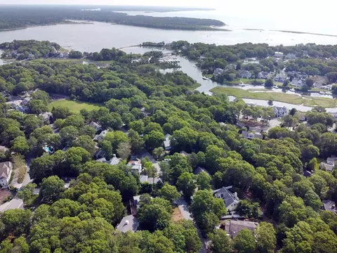 18 Periwinkle Ln, Mashpee, MA 02649 photo 36