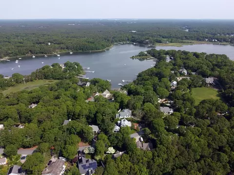 18 Periwinkle Ln, Mashpee, MA 02649 photo 35