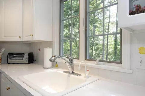 18 Periwinkle Ln, Mashpee, MA 02649 photo 4