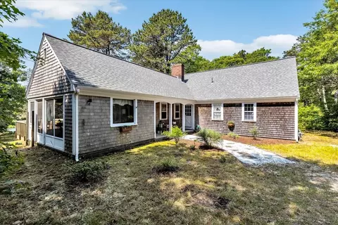 3 Five Cors, Barnstable, MA 02632