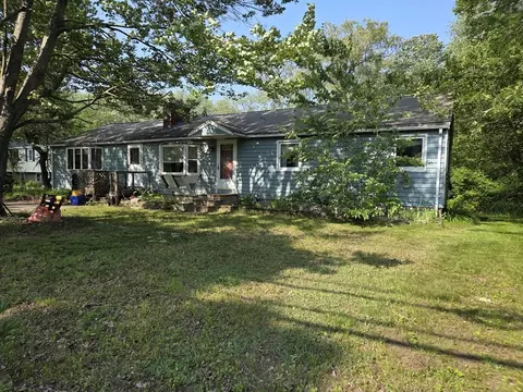417 Bigelow St, Marlborough, MA 01752