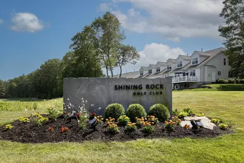 124 Clubhouse Ln #124, Northbridge, MA 01534