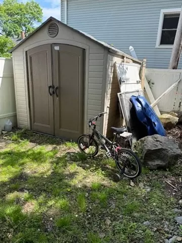 Exterior - 10 Byron St, Worcester, MA 01605 photo 4 of 5