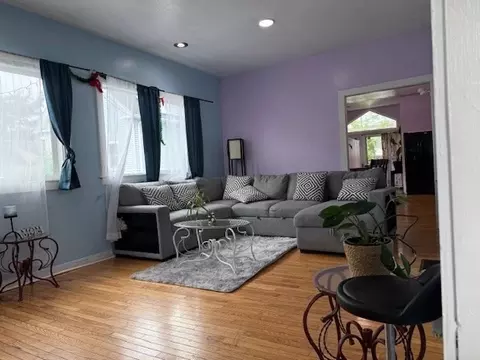 Living - 10 Byron St, Worcester, MA 01605 photo 1 of 1