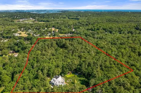 32-70 Lazell St, Hingham, MA 02043