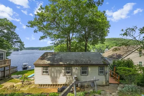 32 Stoney Hill Rd, Holland, MA 01521