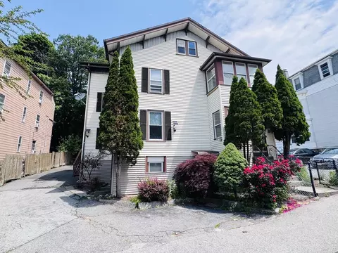 27 Shelby St, Worcester, MA 01605