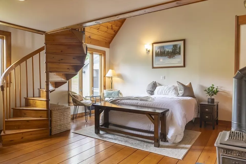 Bedroom - 696 Route 197, Woodstock, CT 06281 photo 5 of 5