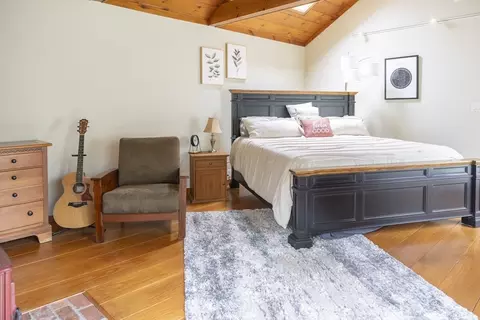Bedroom - 696 Route 197, Woodstock, CT 06281 photo 1 of 5