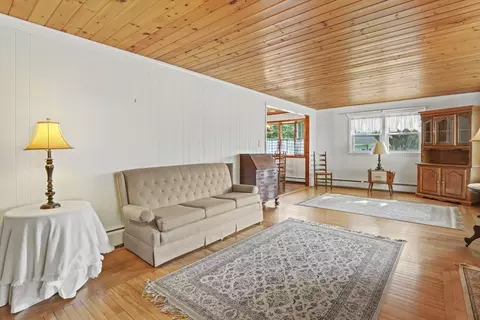 20 Houghton St, Webster, MA 01570 photo 5