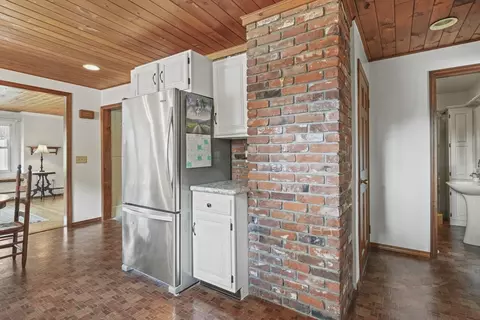 20 Houghton St, Webster, MA 01570 photo 7