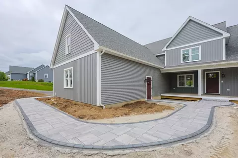 40 Blood Rd, Charlton, MA 01507