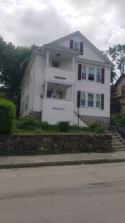 60 Everard St, Worcester, MA 01605