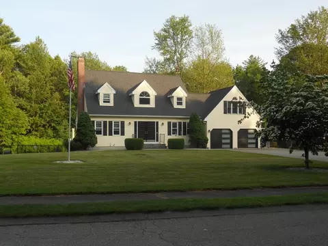 3 Michelle Ln, Oxford, MA 01537