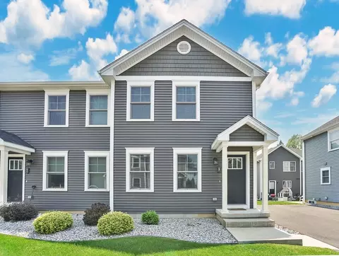 111 Union St #8, Westfield, MA 01085