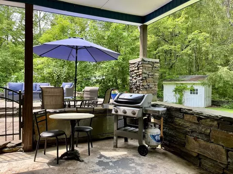 947 Burts Pit Rd, Northampton, MA 01062 photo 12