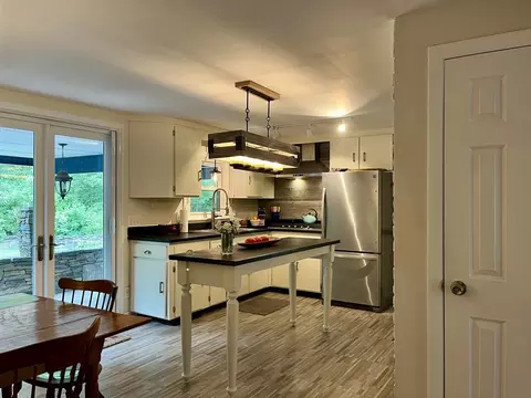 947 Burts Pit Rd, Northampton, MA 01062 photo 18