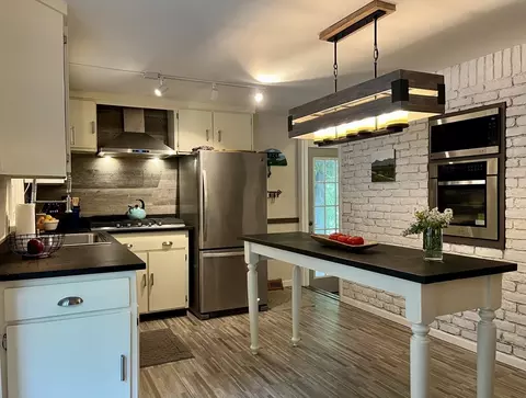 947 Burts Pit Rd, Northampton, MA 01062 photo 15