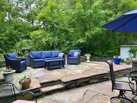 947 Burts Pit Rd, Northampton, MA 01062 photo 9